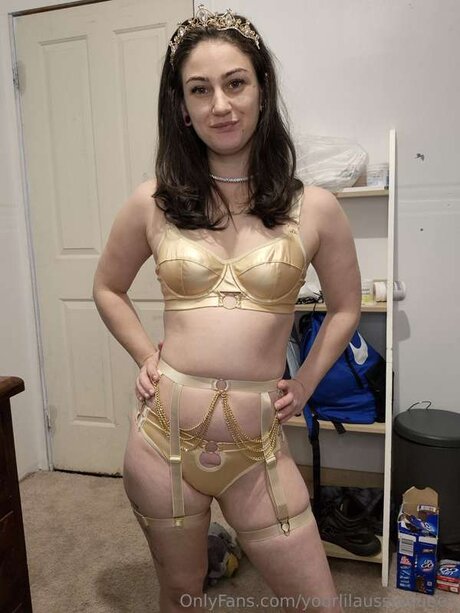 Yourlilaussiequeen erotic actress img