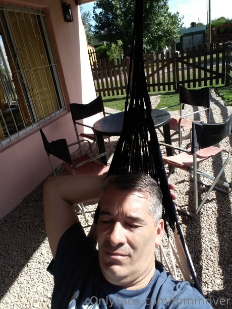 Tommriver star art pics