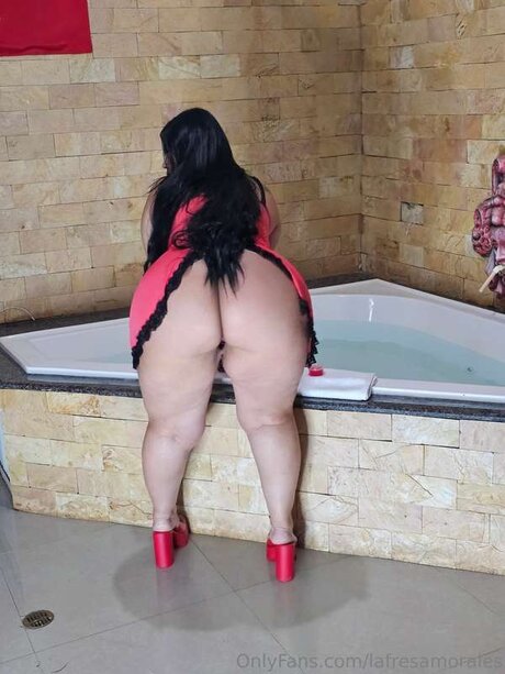 Lafresamorales pretty model image