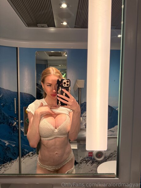 Kiaralordmagyar pornstar adult gallery