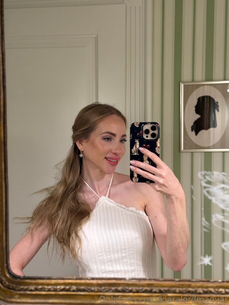 Kiaralordmagyar actress pic