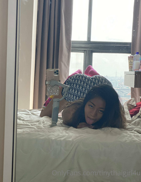 tinythaigirl4u art model images