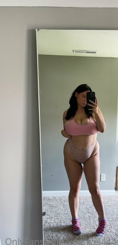 xoangel star exclusive image