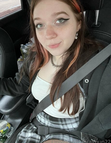 altpup22 erotic star picture