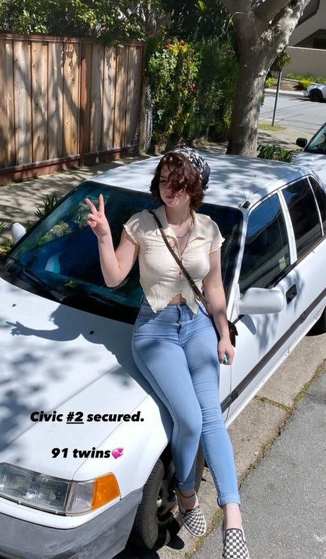 Ltlyata pornstar free pics