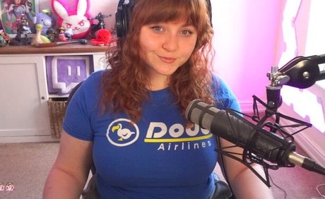 Holiwhirl art actress images