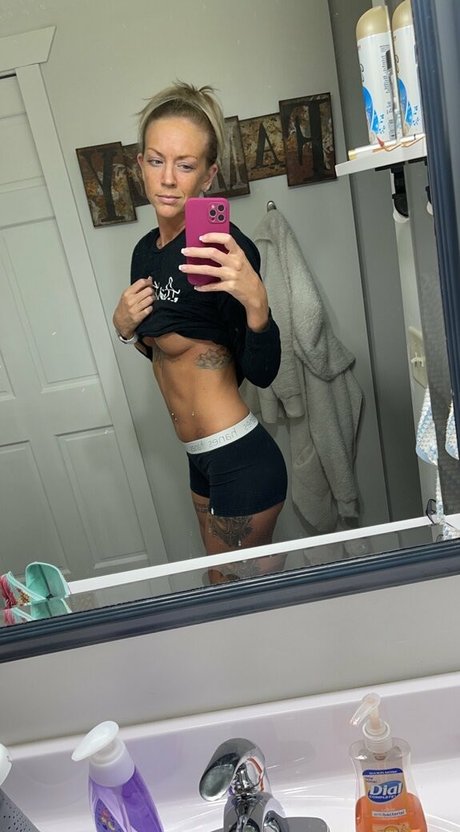 hard nipples onlyfans pretty pics