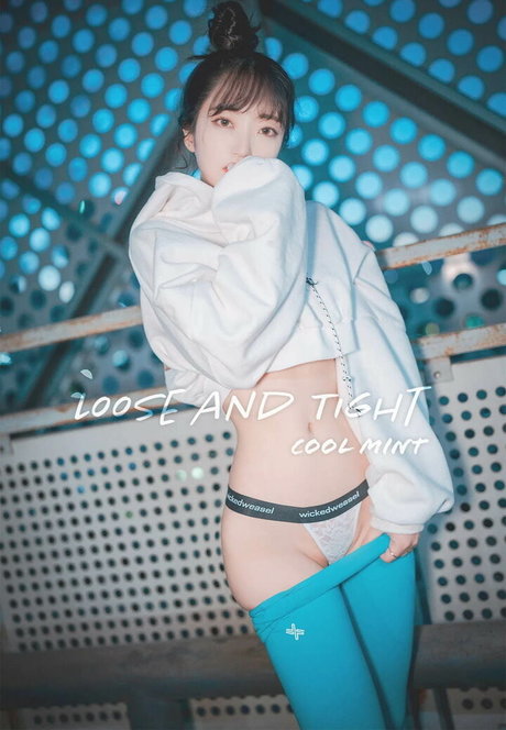 HaNaRi star nude photo