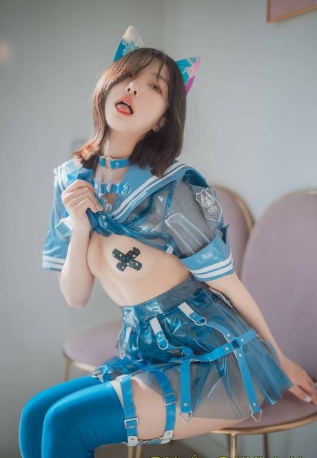 HaNaRi model hot picture