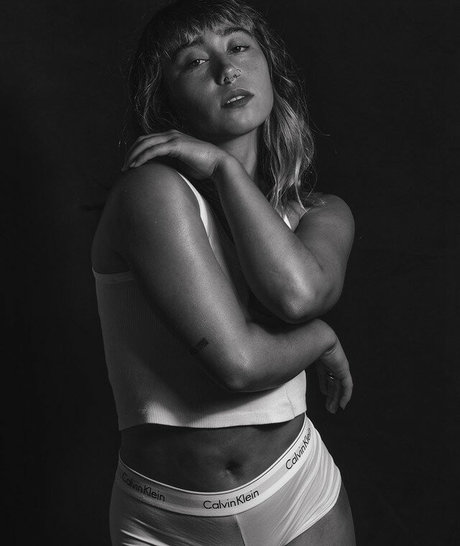 Katelyn Ohashi model high quality images