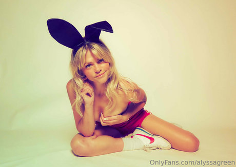 alyssagreen beautiful star photo