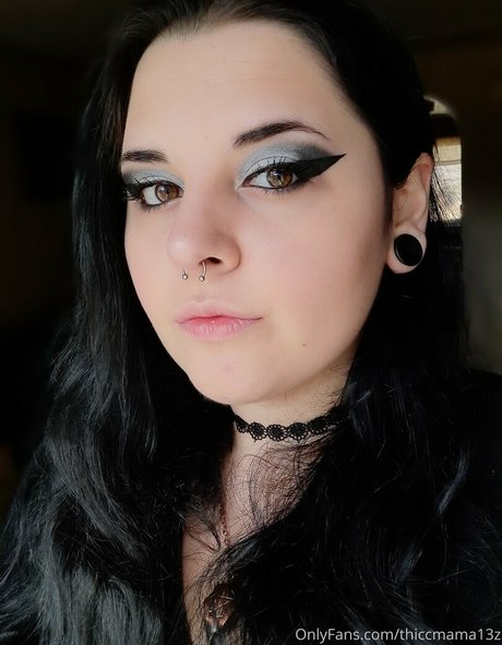 thiccmama13z adult star photo