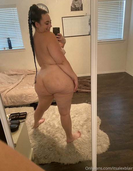 itsalexblair model exclusive img