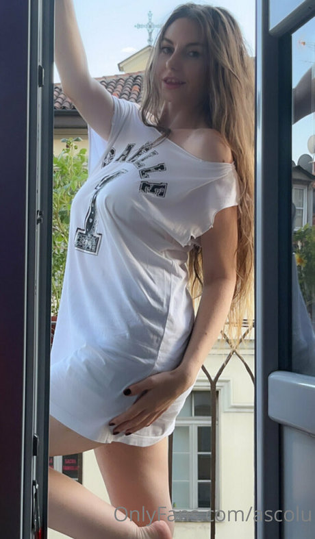 Ascolu NFT model exclusive images