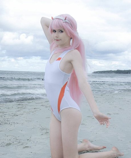 asainoshi model nudes pictures