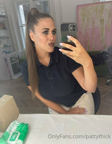 erotic onlyfans pretty picture