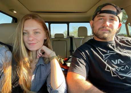 dreamteamsluts adult model image