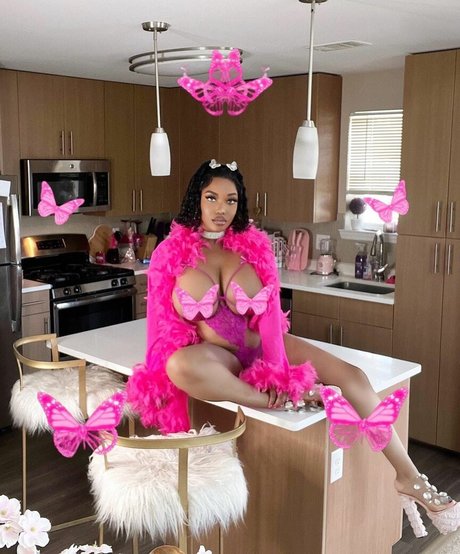 Chawanda Love hot pornstar photos