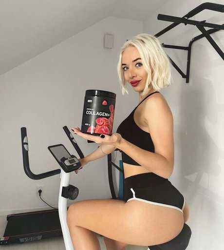 Aneta Putowska nudes star gallery