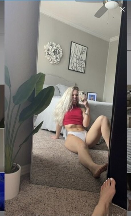 Abigail White model nudes pictures