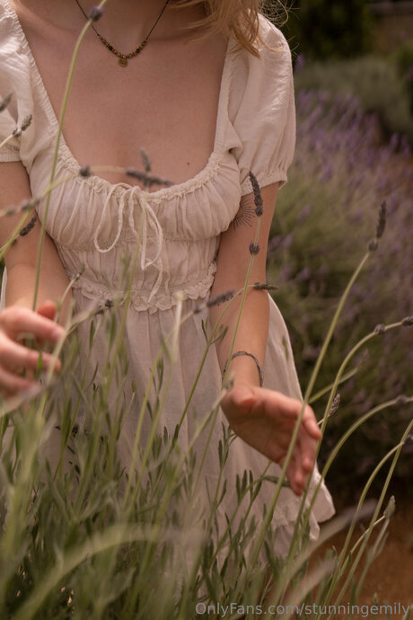 stunningemily star adult pics