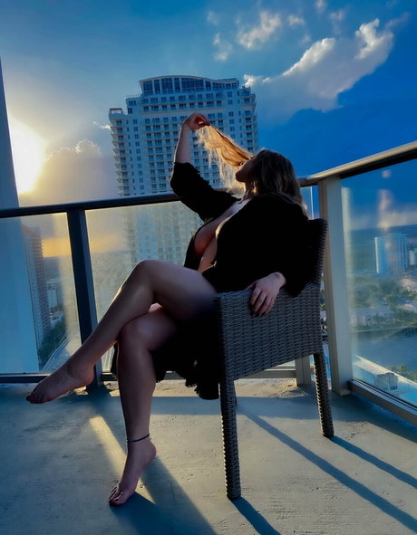 Nena May star perfect pictures