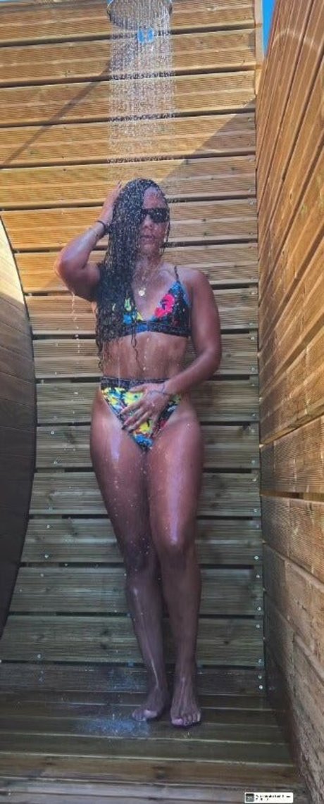 Alex Scott naked actress gallery