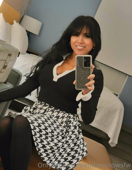 embersnowsfw nice model pics