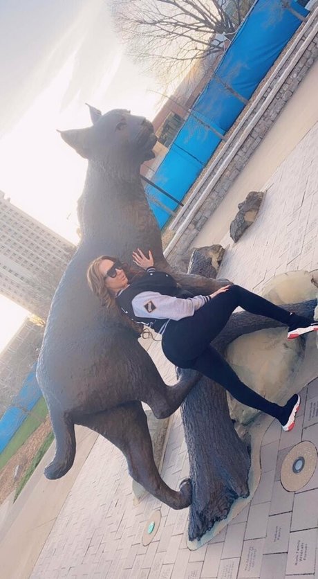 richelleryan perfect model archive