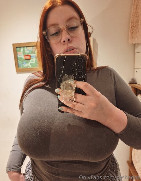 Sashadoe nude actress archive