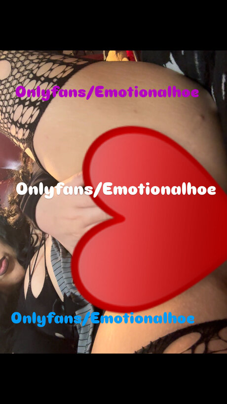 Emotionalhoe beautiful model images
