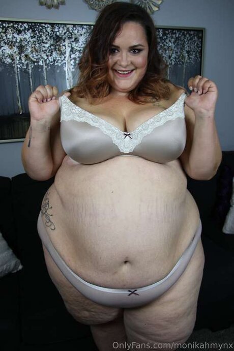 Monikamynx69 high quality pornstar archive