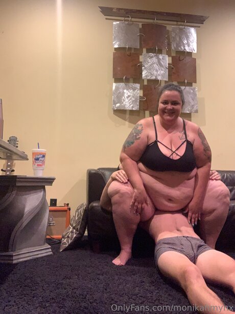 Monikamynx69 free model gallery