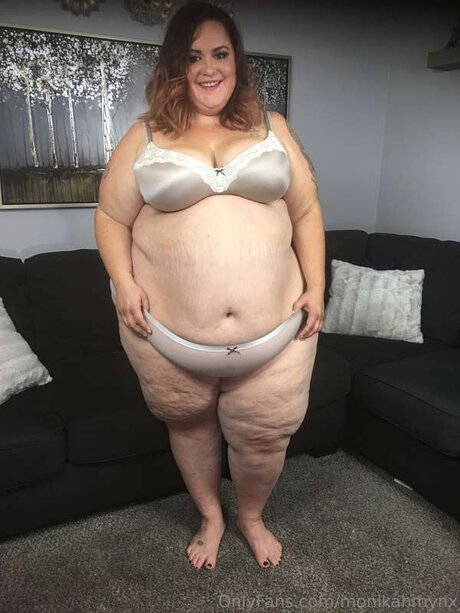 Monikamynx69 adult actress img