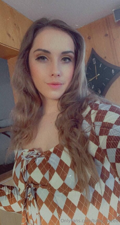 Baby Haze0 model beautiful pic