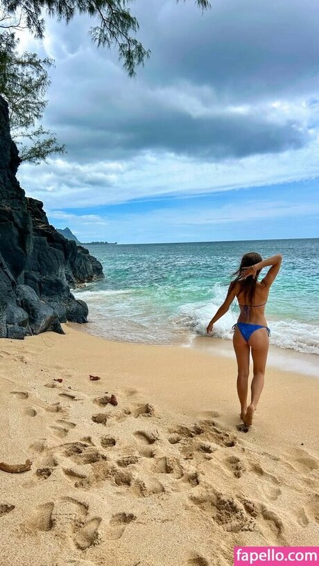 Amymarie Gaertner nice model image