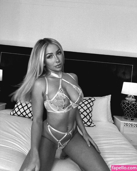 Bethany Morgan free actress photos