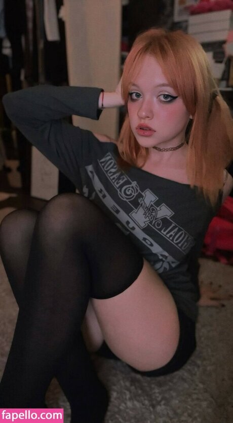 Ktoto666 art model picture