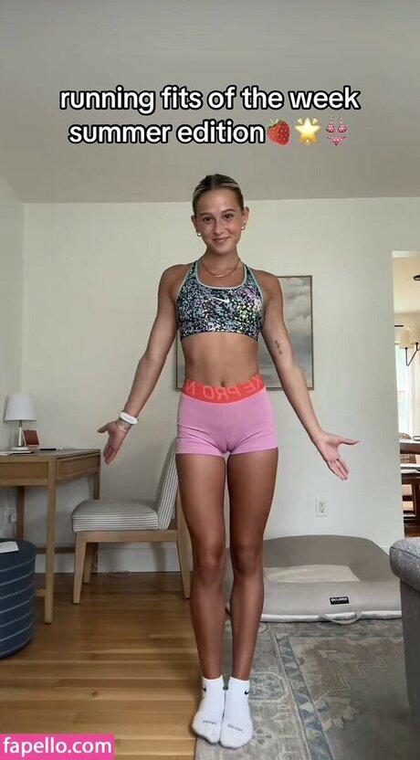 Mia Rogan hot star pics