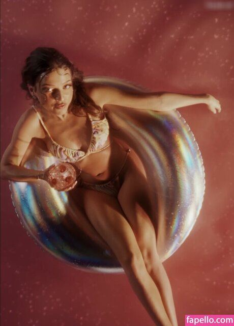 Nina Chuba high quality actress gallery