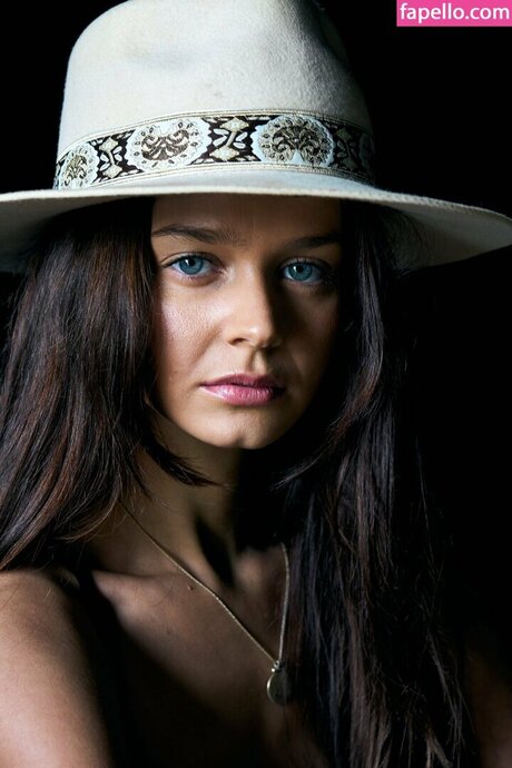 Chloe Campbell beautiful star archive