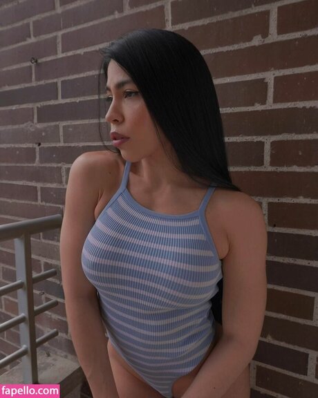 Marianna Arroyo sexy model gallery