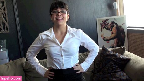 AssumeThePosition erotic star pic