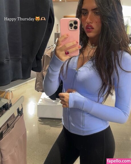 Angelina Jordan nude actress photo