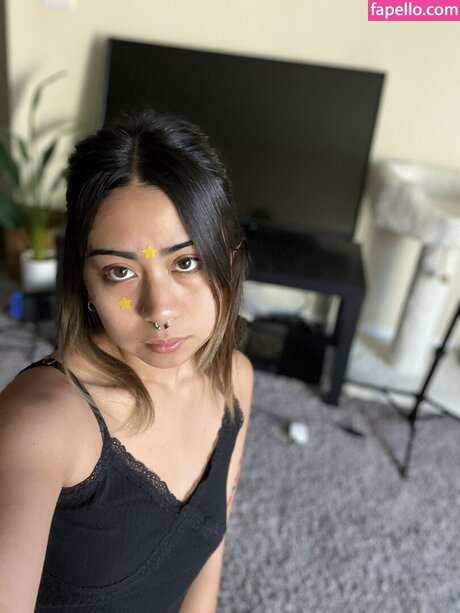 Lee Huang model beautiful pic