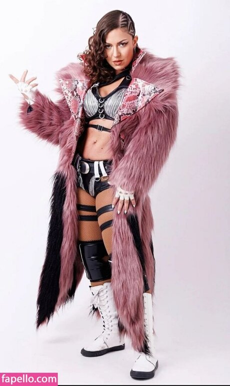 Thekla Kaischauri porn star img