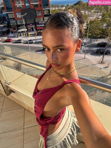 Isseyobm art model img