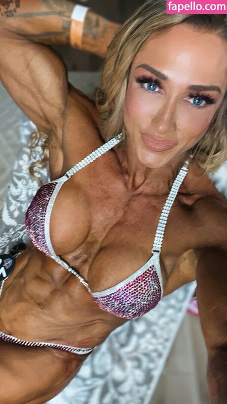 Kristina Parks adult model pic