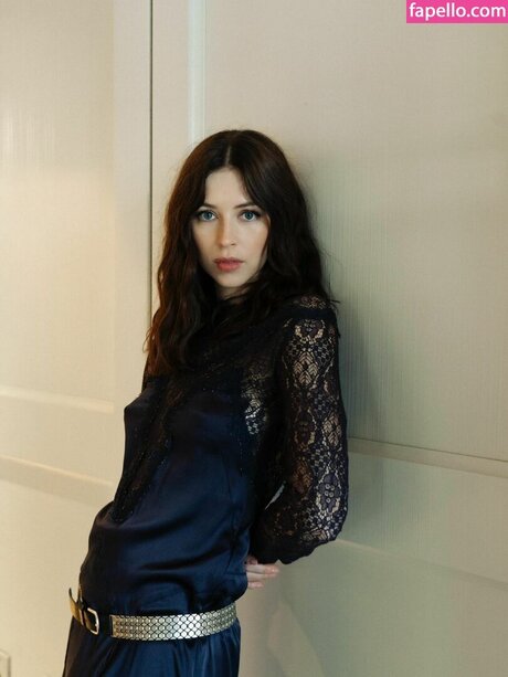 Hermione Corfield nice model photos