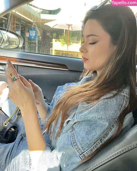 Nikki Hahn profile pic